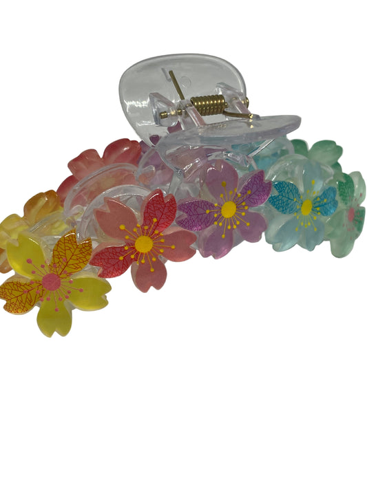 Haarklammer mit realistischen Blüten