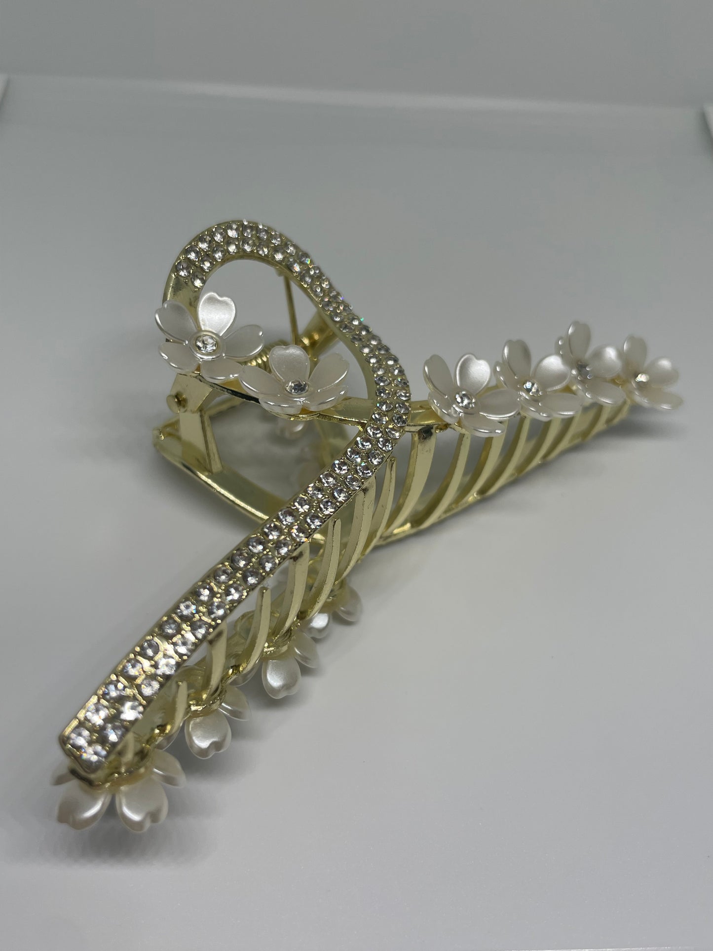 Barrette à cheveux en métal aspect perle