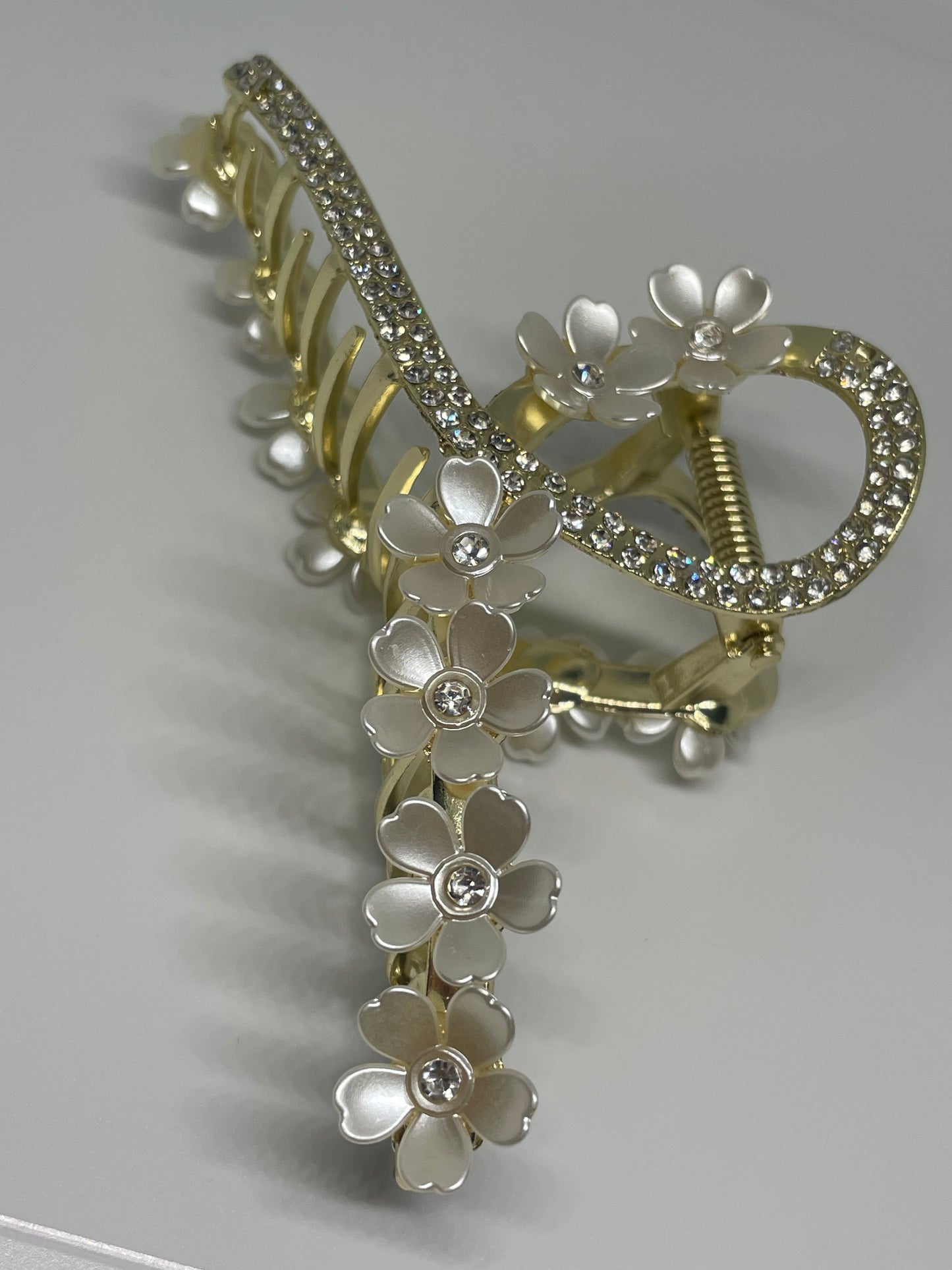 Barrette à cheveux en métal aspect perle