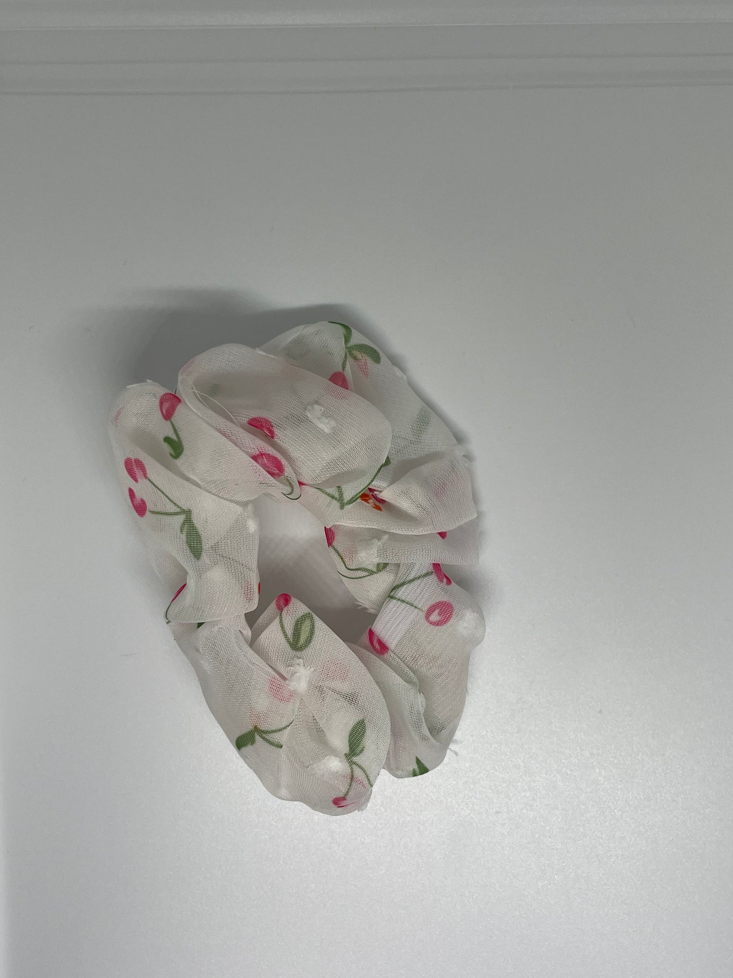 Scrunchie Cherry