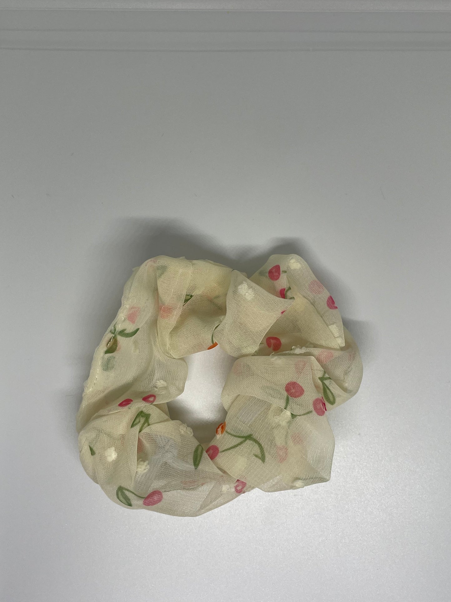 Scrunchie Cherry