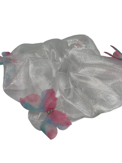 Scrunchie mit Schmetterling Detail