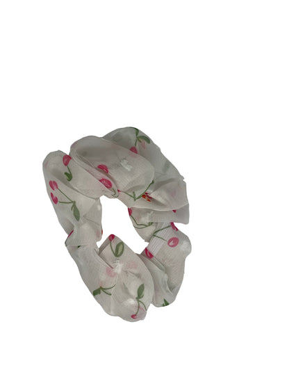 Scrunchie Cherry