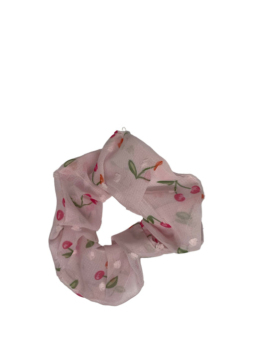 Scrunchie Cherry